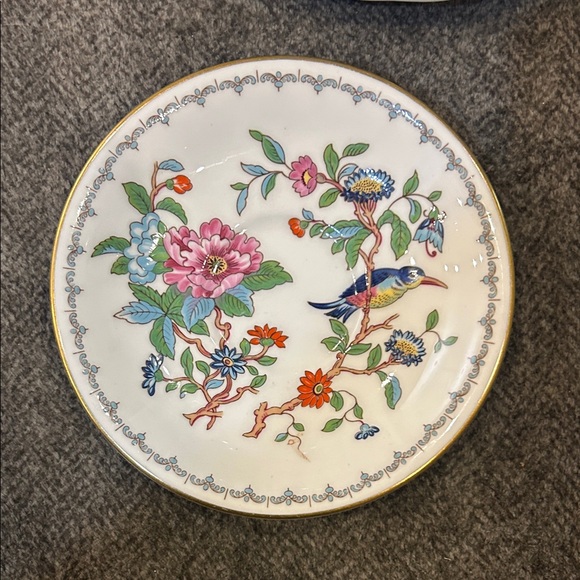 Lot of Vgt plates. Great starter for a plate wall. - Picture 7 of 8